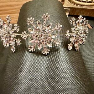 Brand New! Stunning Rhinestone Bridal Headpiece